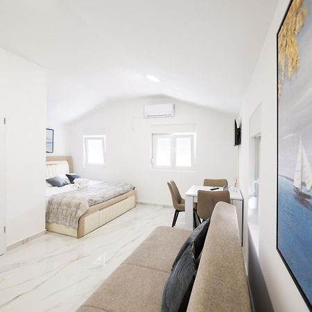 Premium Rooms Prince ซาดาร์ ภายนอก รูปภาพ