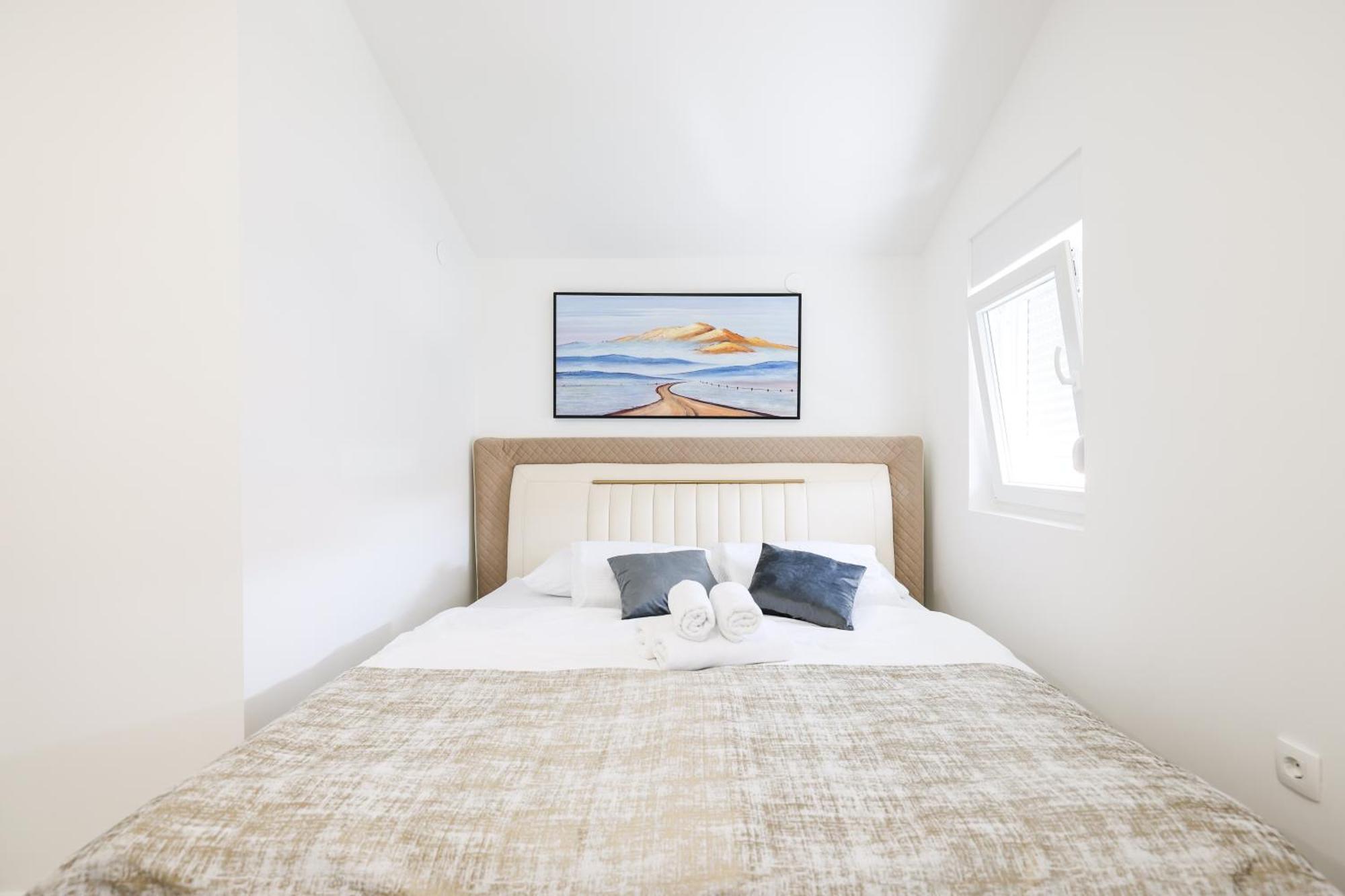 Premium Rooms Prince ซาดาร์ ภายนอก รูปภาพ