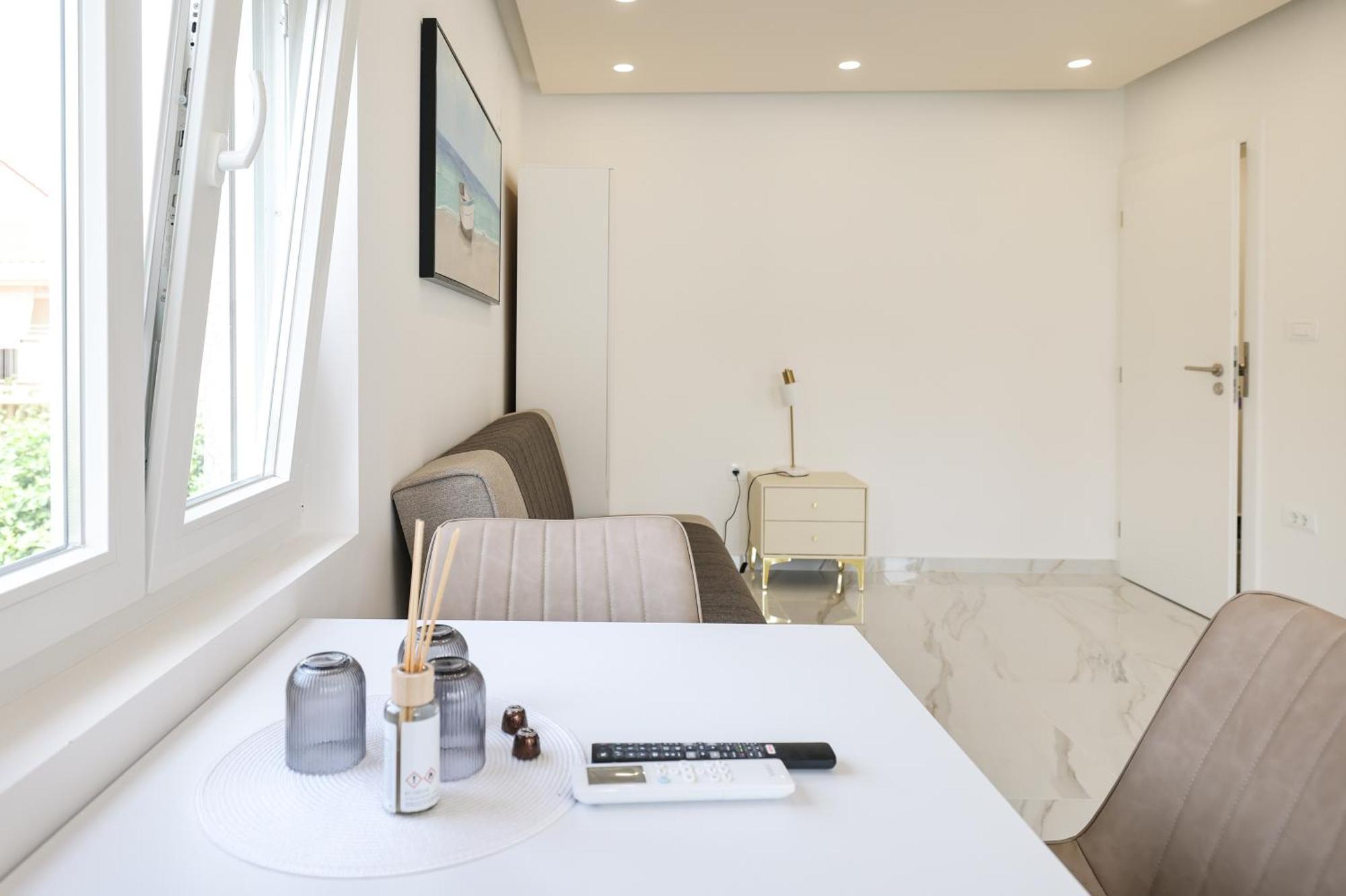 Premium Rooms Prince ซาดาร์ ภายนอก รูปภาพ