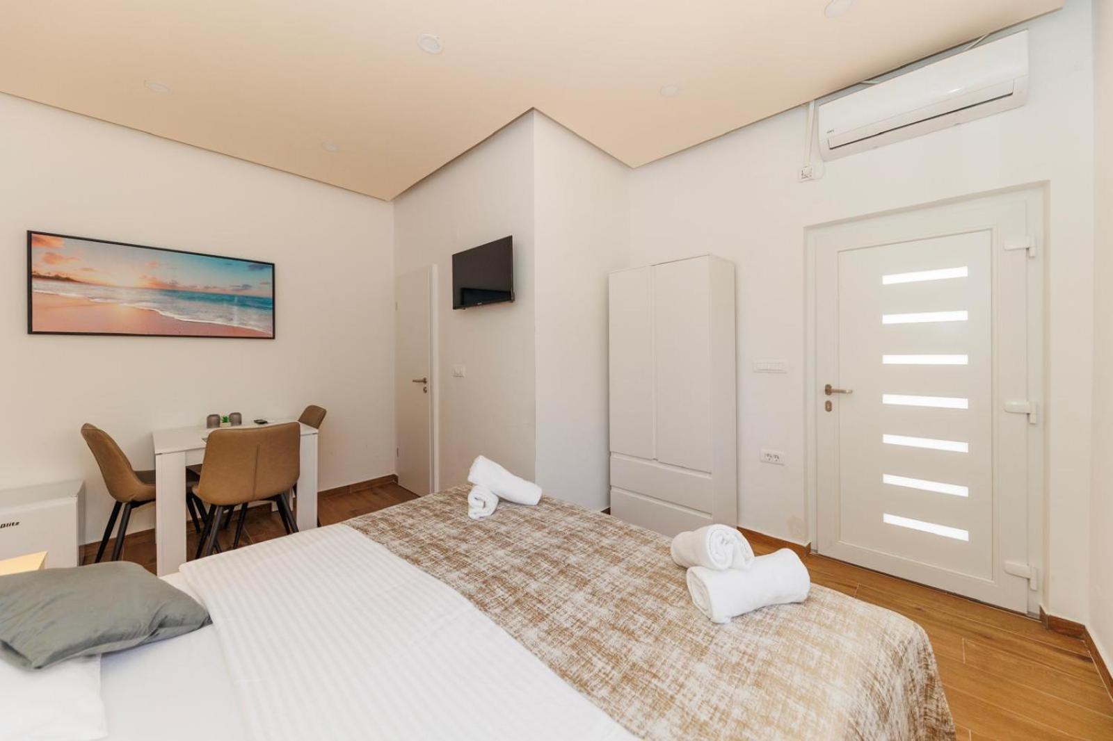 Premium Rooms Prince ซาดาร์ ภายนอก รูปภาพ